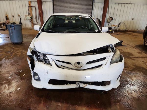2013 TOYOTA COROLLA