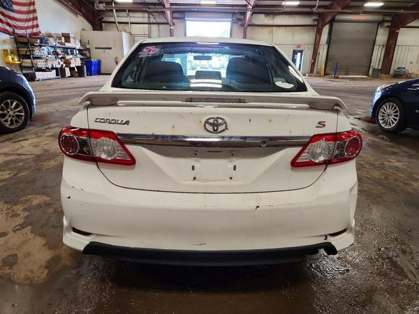 2013 TOYOTA COROLLA