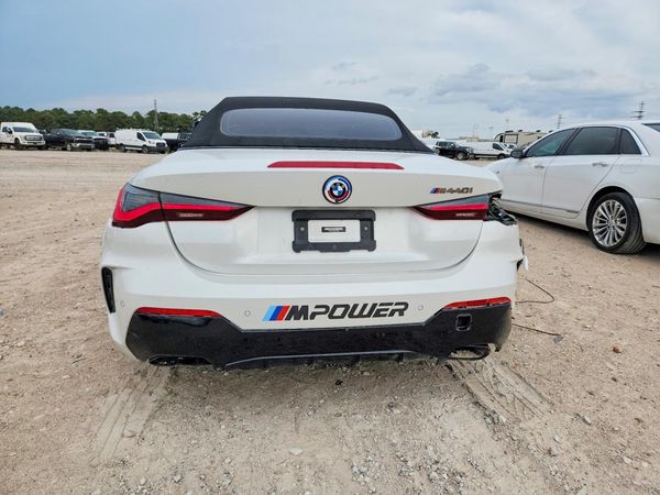 2023 BMW M440I