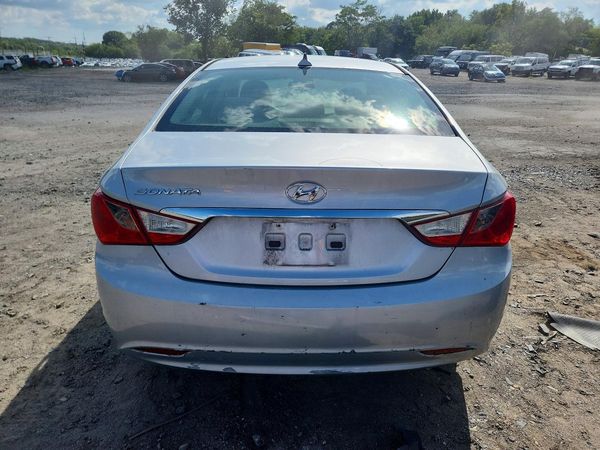 2012 HYUNDAI SONATA Middle-low level