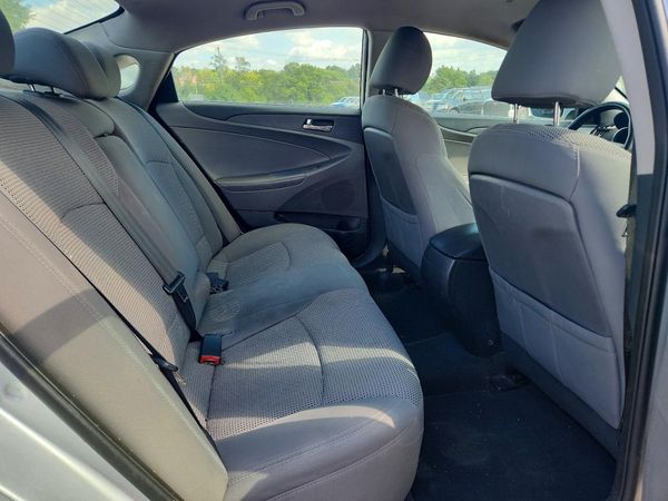 2012 HYUNDAI SONATA Middle-low level