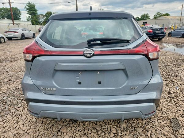 2024 NISSAN KICKS SV