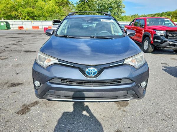 2018 TOYOTA RAV4 LE Plus/XLE