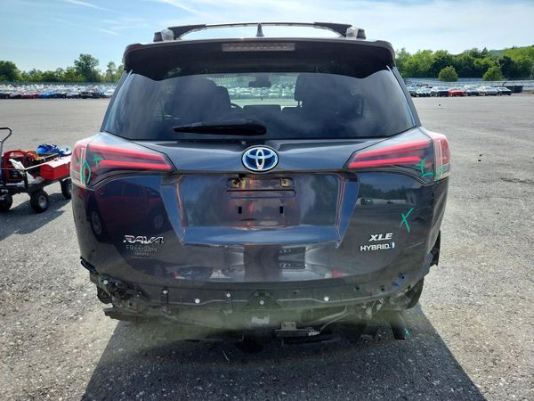 2018 TOYOTA RAV4 LE Plus/XLE