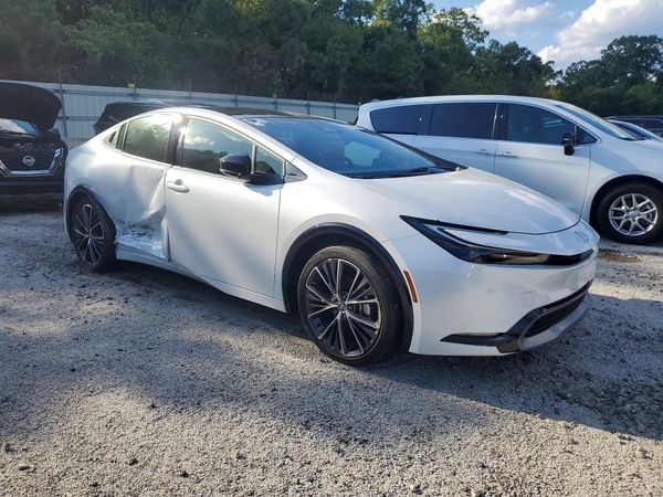2026 TOYOTA PRIUS — Passenger 3/4