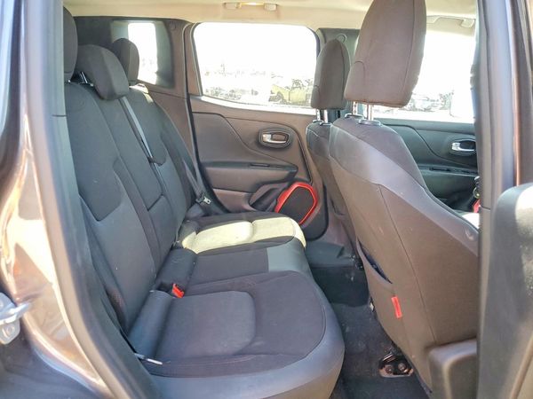 2017 JEEP RENEGADE Trailhawk