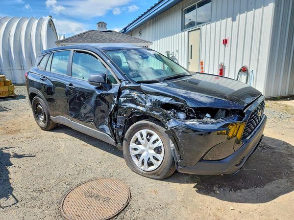2024 TOYOTA COROLLA CROSS L — Passenger 3/4