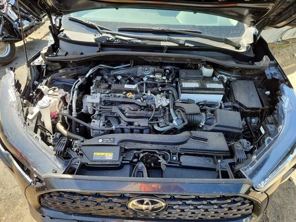 2024 TOYOTA COROLLA CROSS L — Engine bay
