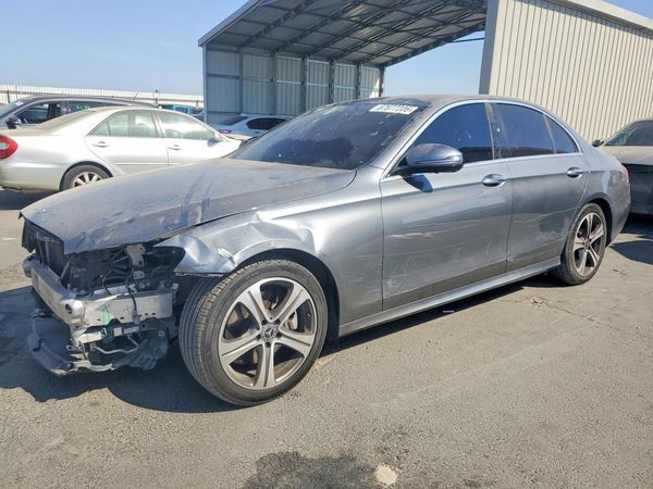 2019 MERCEDES-BENZ 300