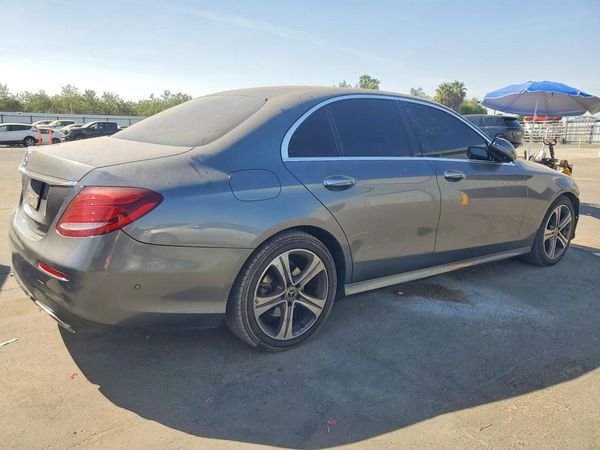 2019 MERCEDES-BENZ 300