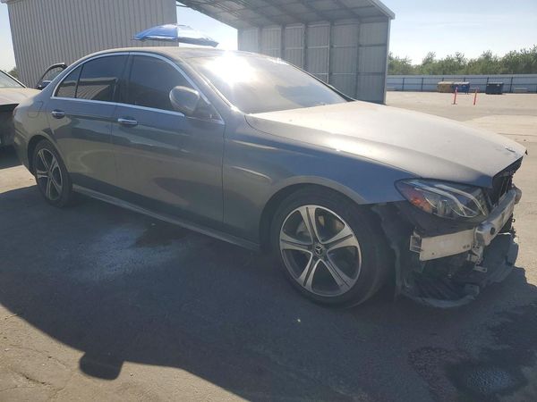 2019 MERCEDES-BENZ 300