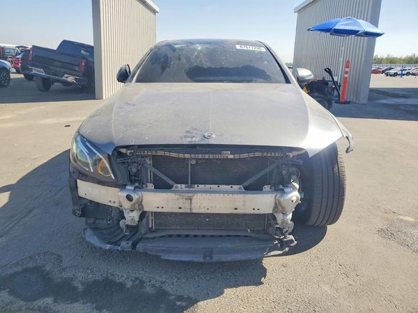 2019 MERCEDES-BENZ 300