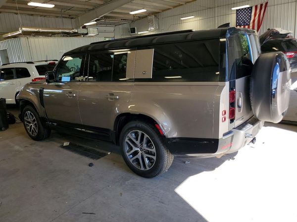 2023 LAND ROVER DEFENDER 130 X-Dynamic SE — DSRA