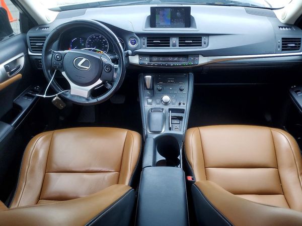 2017 LEXUS CT 200h