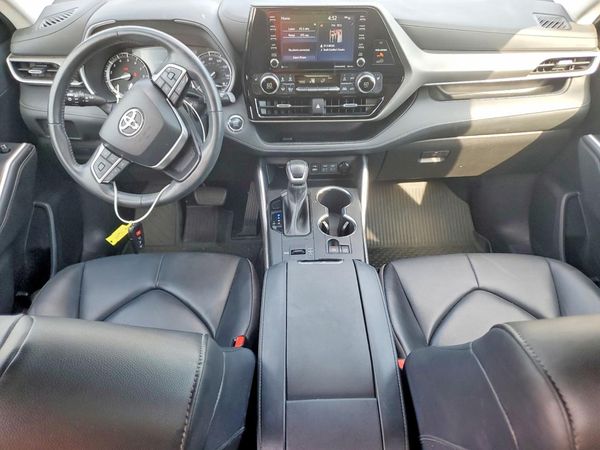 2022 TOYOTA HIGHLANDER