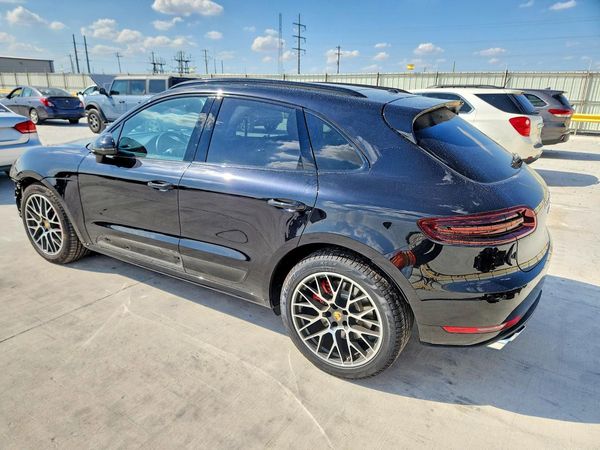 2017 PORSCHE MACAN