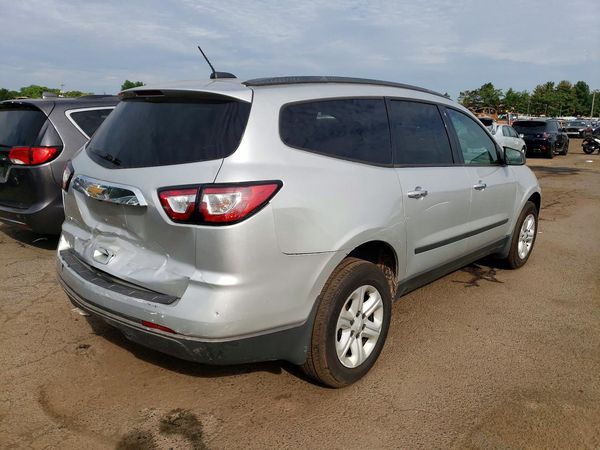 2017 CHEVROLET TRAVERSE LS