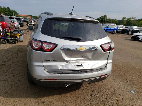 2017 CHEVROLET TRAVERSE LS