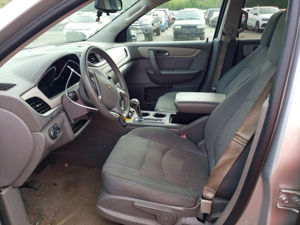 2017 CHEVROLET TRAVERSE LS