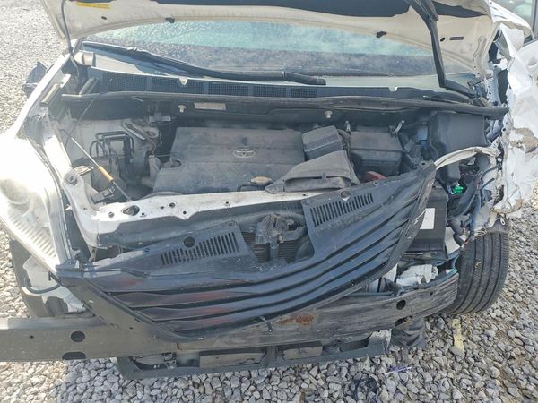 2012 TOYOTA SIENNA