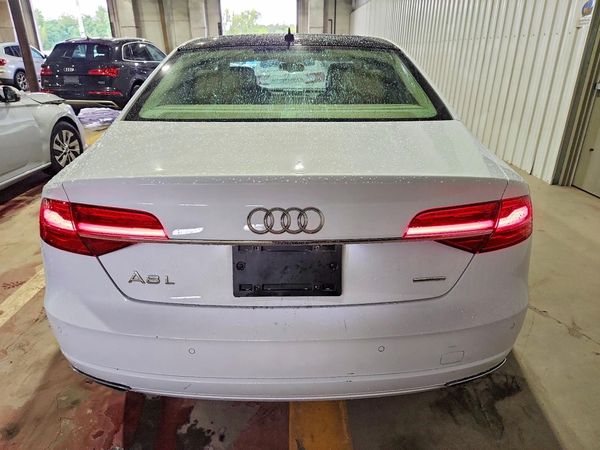 2017 AUDI A8 quattro L