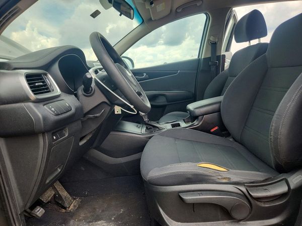 2019 KIA SORENTO L, LX, S