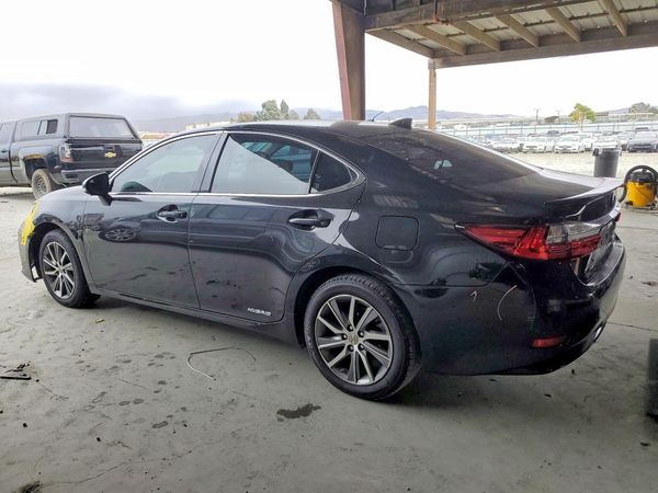 2016 LEXUS ES 300h