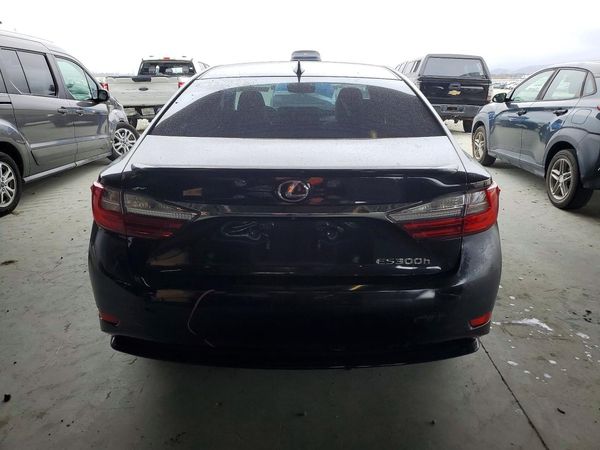 2016 LEXUS ES 300h