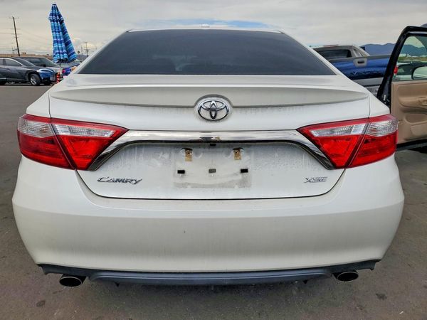 2017 TOYOTA CAMRY XLE/XSE