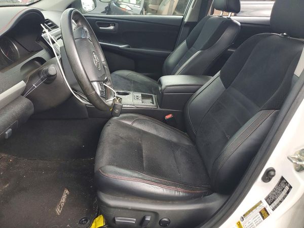 2017 TOYOTA CAMRY XLE/XSE