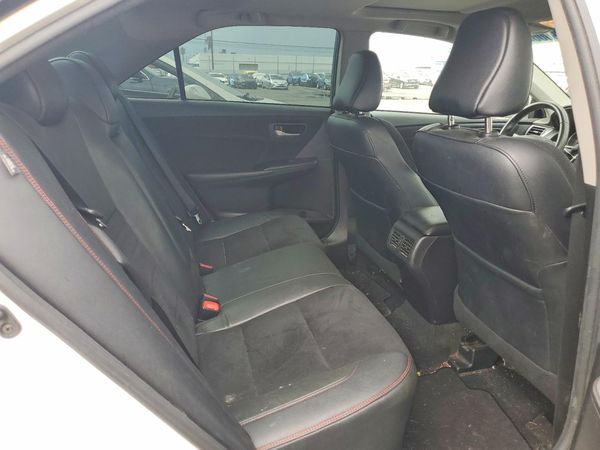 2017 TOYOTA CAMRY XLE/XSE
