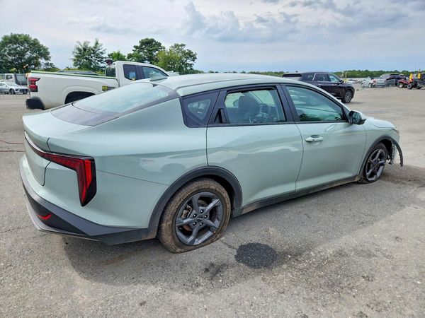 2026 KIA K4 LX, LXS