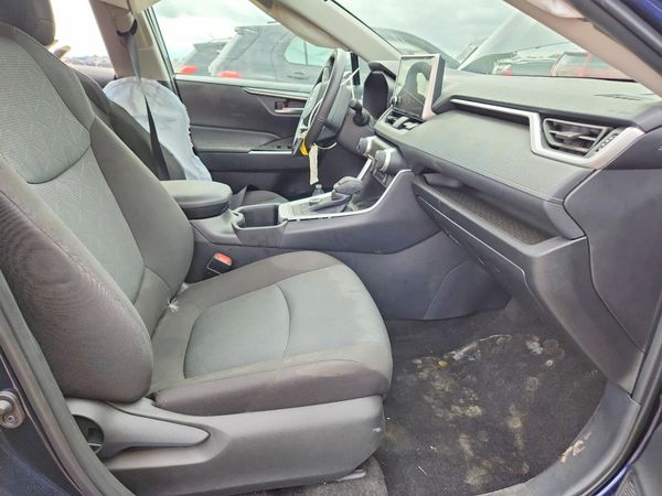 2024 TOYOTA RAV4 XLE — DENT