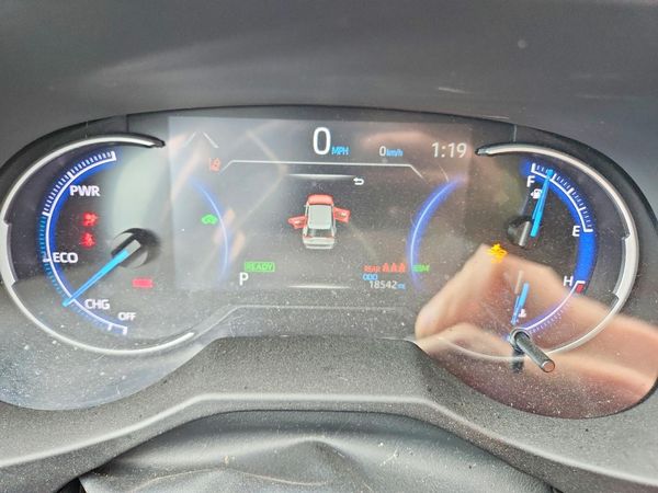 2024 TOYOTA RAV4 XLE — ODOM