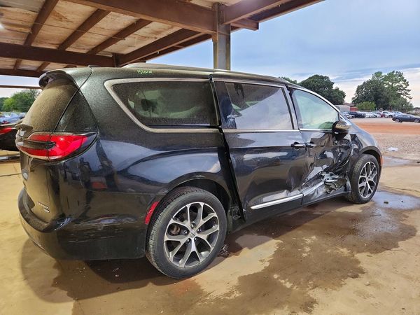 2021 CHRYSLER PACIFICA Limited