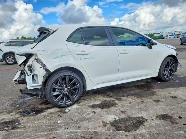 2025 TOYOTA COROLLA