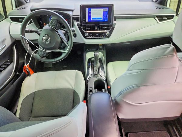 2025 TOYOTA COROLLA