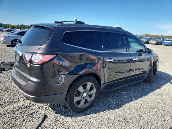 2017 CHEVROLET TRAVERSE 2LT