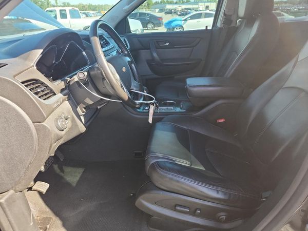 2017 CHEVROLET TRAVERSE 2LT