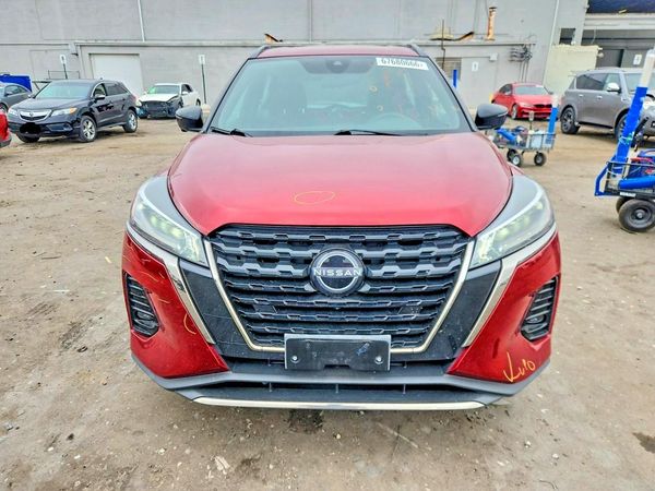 2024 NISSAN KICKS SR