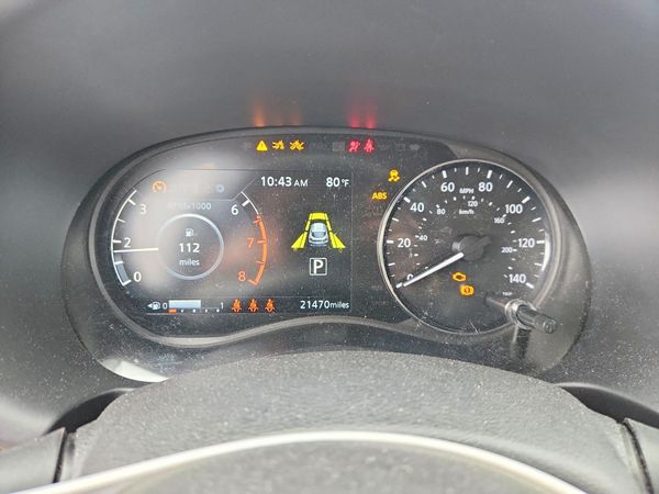 2024 NISSAN KICKS SR