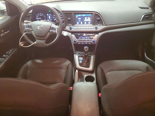 2017 HYUNDAI ELANTRA