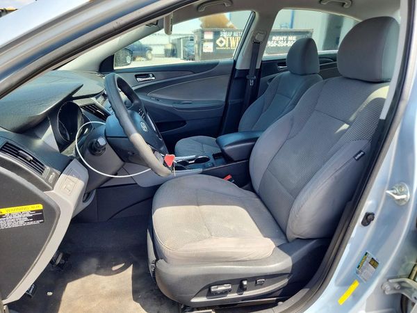 2013 HYUNDAI SONATA