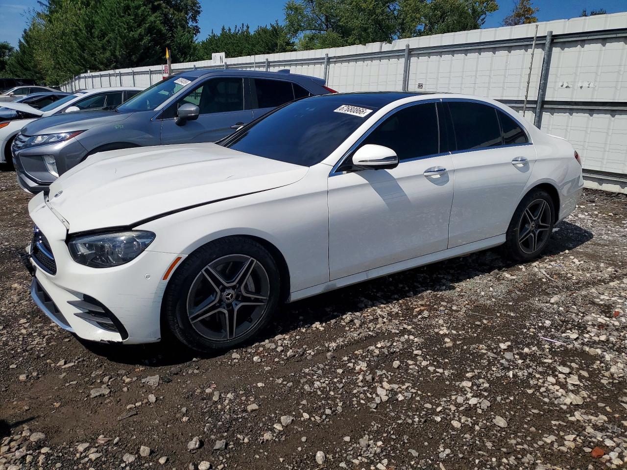 2022 MERCEDES-BENZ E