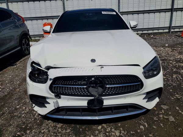2022 MERCEDES-BENZ E