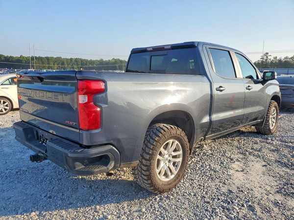 2021 CHEVROLET SILVERADO RST