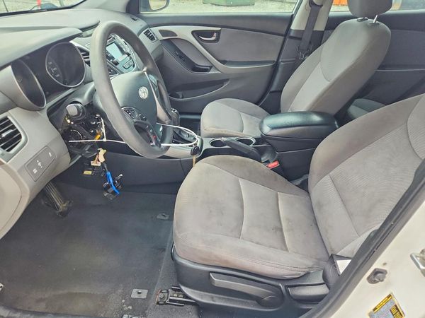 2014 HYUNDAI ELANTRA GLS(Middle) — DENT
