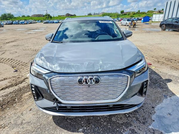 2022 AUDI Q4 E-TRON quattro Premium Plus