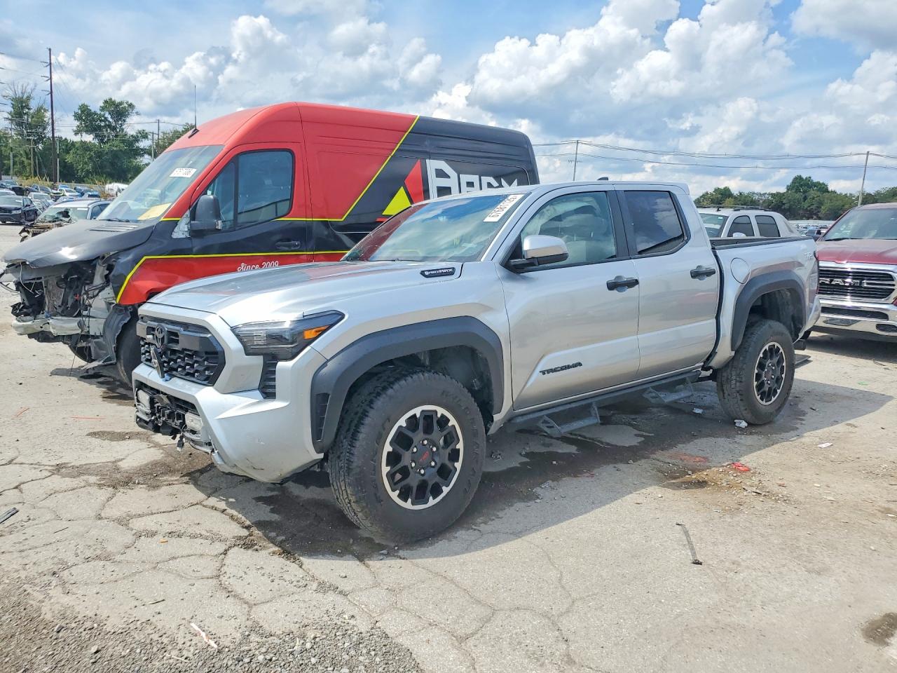 2025 TOYOTA TACOMA — Front 3/4