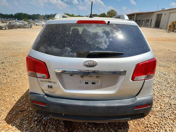 2013 KIA SORENTO Base / LX